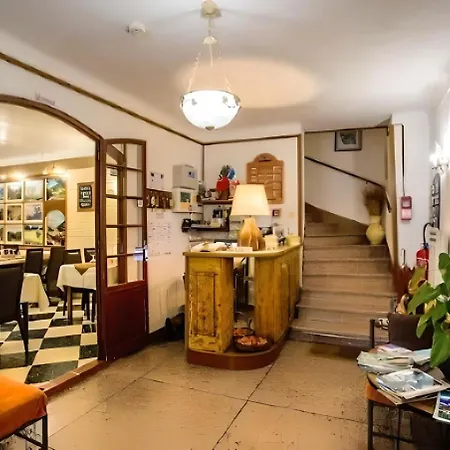 Du Roc فندق كاستيلان